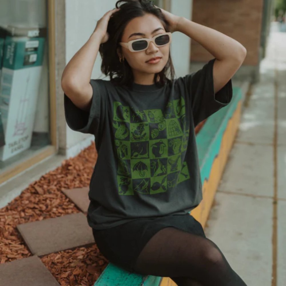 BNWOT - Subtle Dust Peter Oversized Tee in Vintage Black - M/L